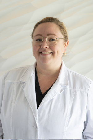 Dr. Olivia Acosta